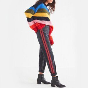 NWT BDG Mom Jeans Size 27